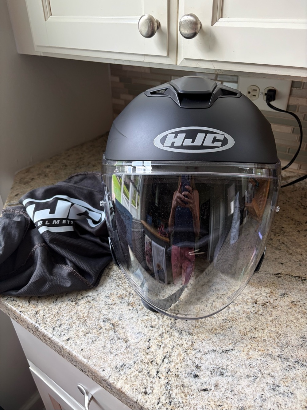 HJC i30 Helmet new with bag large - Picture 1 of 6